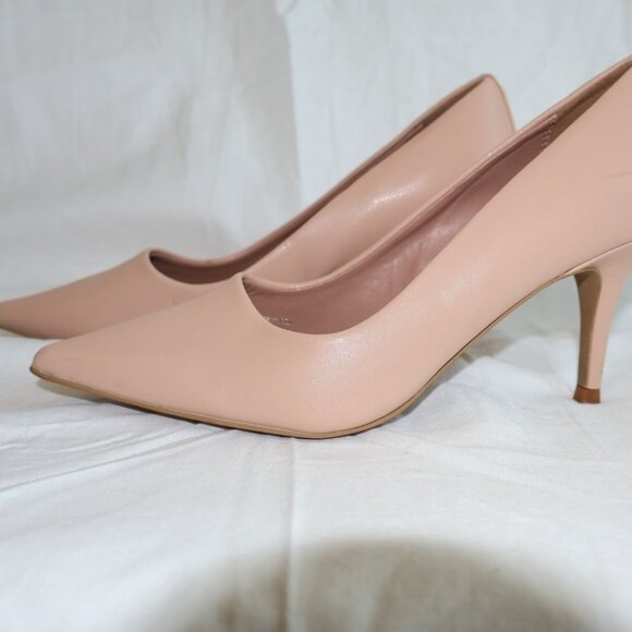 Linea Paulo Paris Pointed Toe Leather Pump (Size 5) Dessert Sand Blush - Picture 1 of 8